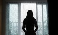 Αίγιο: 36χρονη αποπειράθηκε να αυτοκτονήσει μετά από επίθεση που δέχτηκε από τον σύζυγό της