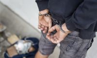Λακωνία: Συνελήφθη ανήλικος για τη ληστεία στη Σκάλα – Βρέθηκε μέρος των κοσμημάτων