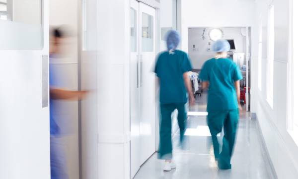 Λακωνία: Ερώτηση βουλευτών του ΚΚΕ για τη στελέχωση των Νοσοκομείων Σπάρτης και Μολάων