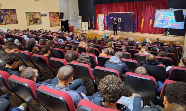 Κόρινθος: Το μήνυμα Πτωχού στους νέους στο ErasmusDays Festival 2026 – «Εσείς είστε ήδη το παρόν»