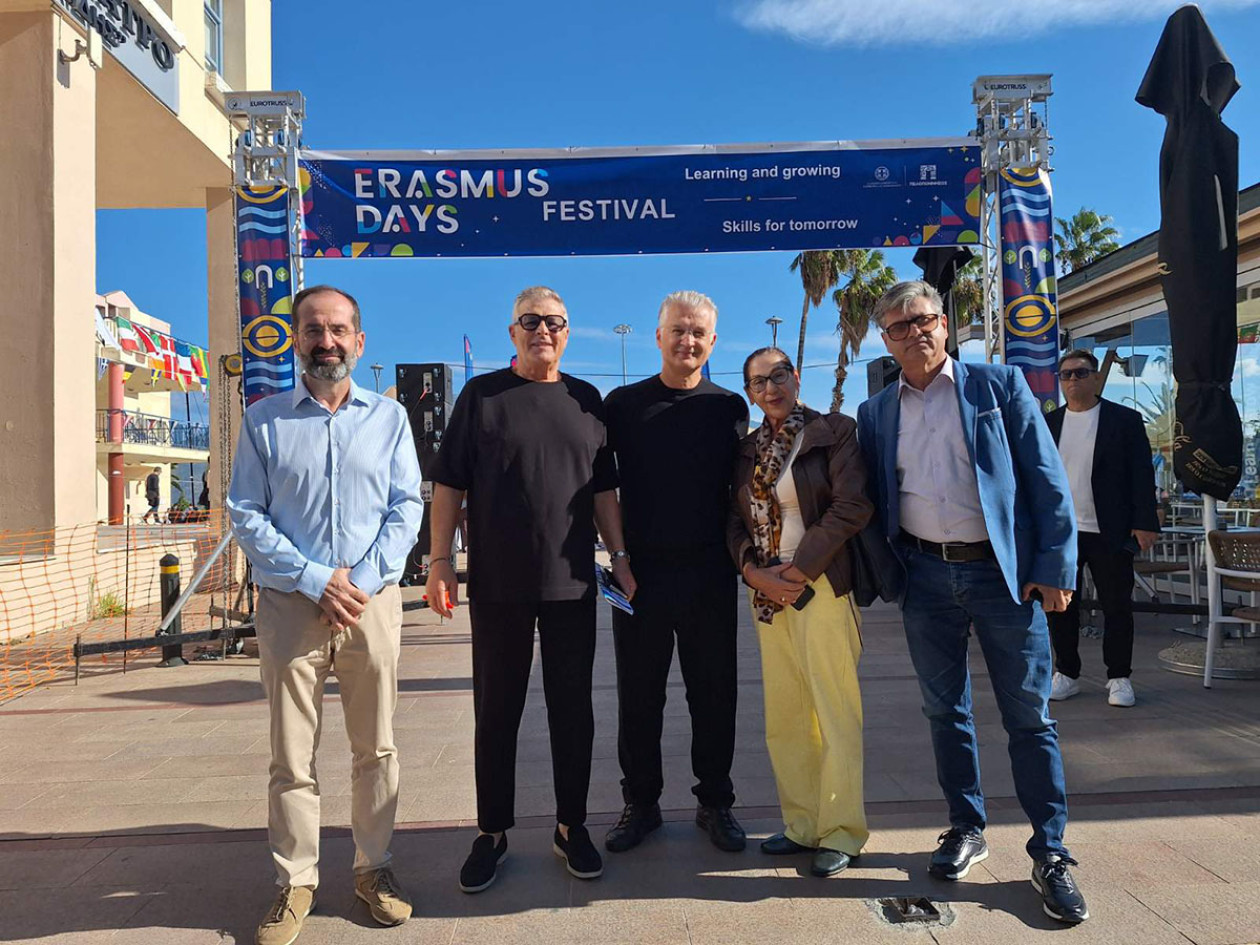 https://cdn.np-media.gr/media/news/2026/10/18/132794/photos/snapshot/erasmusdays-2026-korinthos-dimitris-ptochos-12.jpg