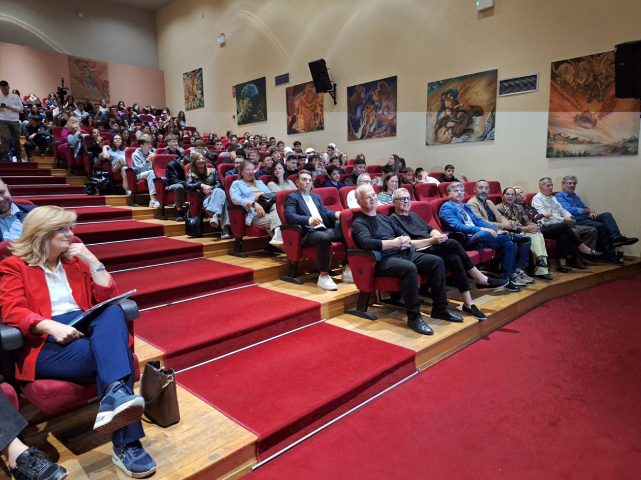 https://cdn.np-media.gr/media/news/2026/10/18/132794/photos/snapshot/erasmusdays-2026-korinthos-dimitris-ptochos-19.jpg