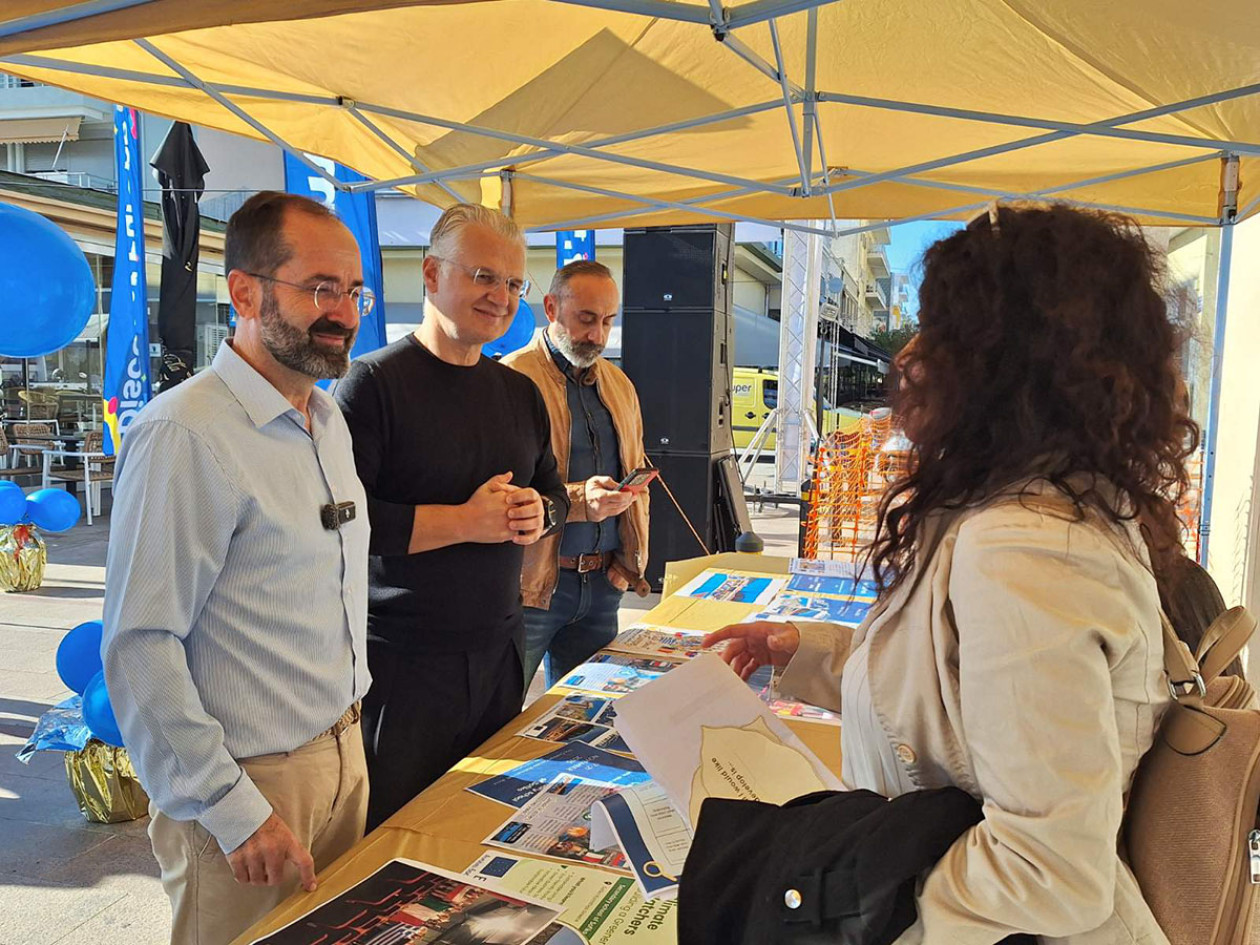 https://cdn.np-media.gr/media/news/2026/10/18/132794/photos/snapshot/erasmusdays-2026-korinthos-dimitris-ptochos-5.jpg