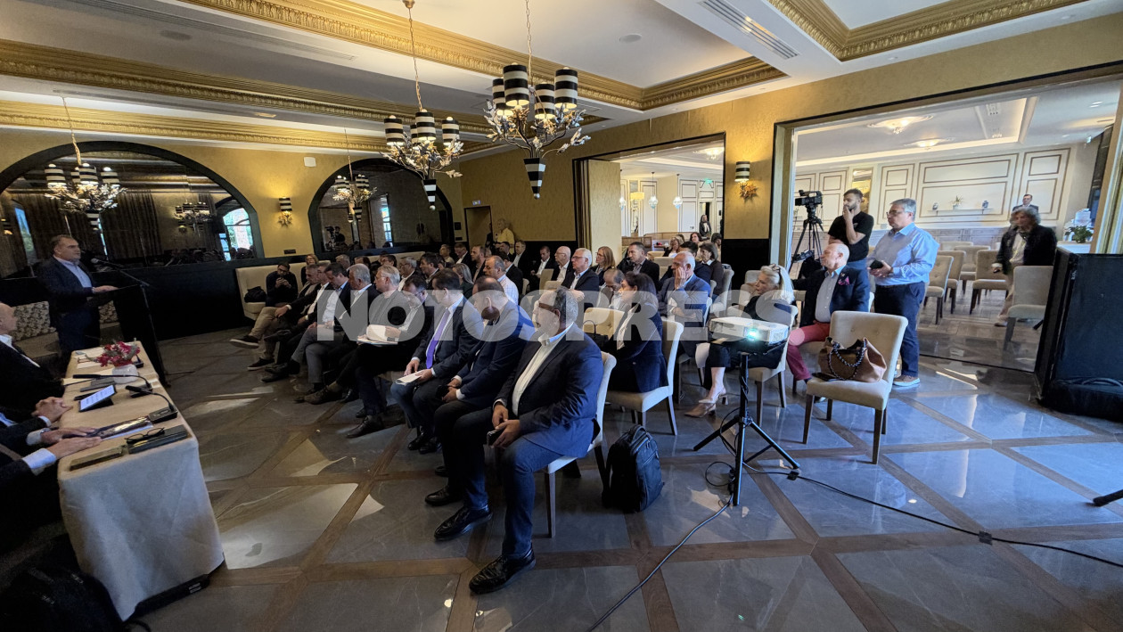 https://cdn.np-media.gr/media/news/2026/10/19/132811/photos/snapshot/6ad5f5a04ca5a.jpg