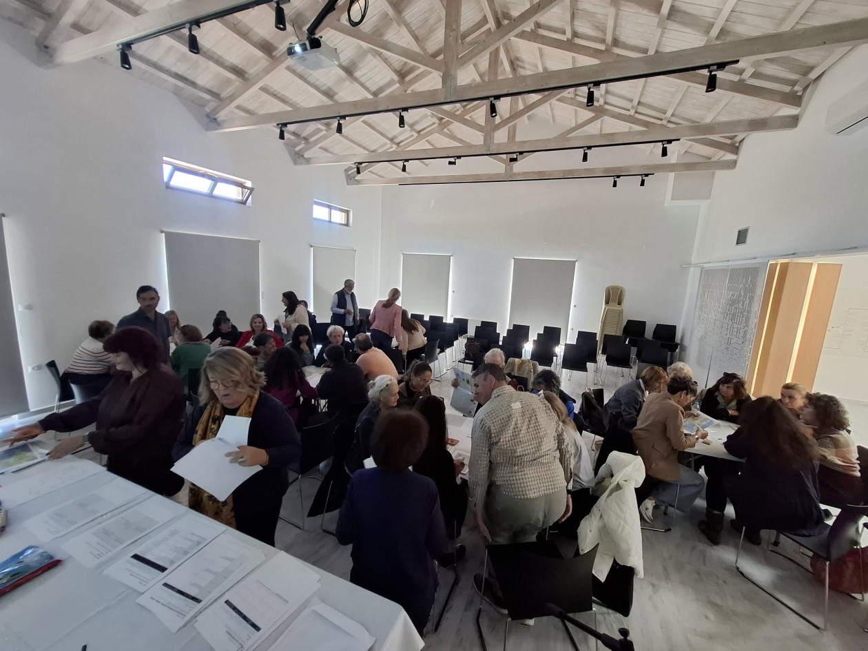 https://cdn.np-media.gr/media/news/2026/10/19/132815/photos/snapshot/geraki-lakonia-ayli-politistiki-klironomia-2026-3.jpg