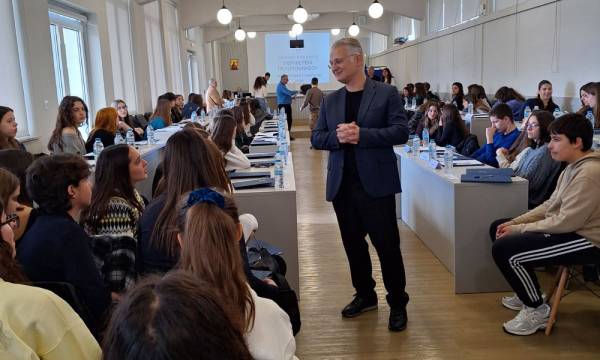 Ναύπλιο: Οι νέοι της Πελοποννήσου καταθέτουν τις προτάσεις τους για το μέλλον της Περιφέρειας