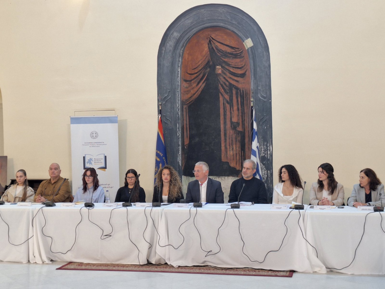 https://cdn.np-media.gr/media/news/2026/10/24/132950/photos/snapshot/perifereiako-simvoulio-neon-10-2026-11.jpg