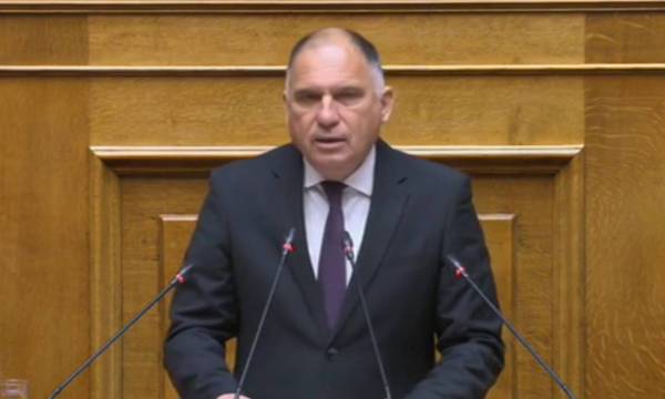 Νεοκλής Κρητικός: «Όριο ηλικίας τα 15 έτη από το 2027 για τα μέσα κοινωνικής δικτύωσης»