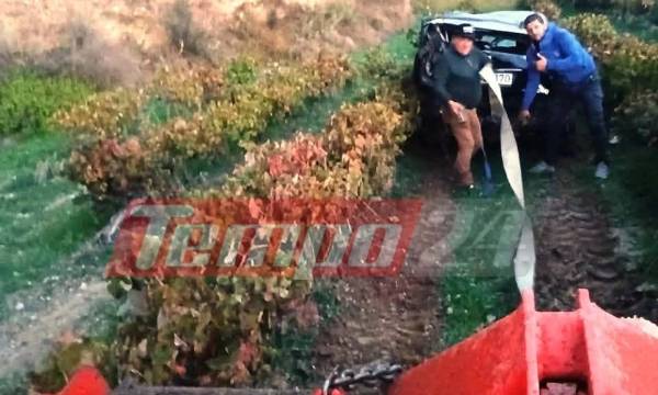 Πάτρα: SUV έπεσε σε γκρεμό στα Μοιρέικα – Τρακτέρ επιστρατεύτηκε για την ανάσυρσή του